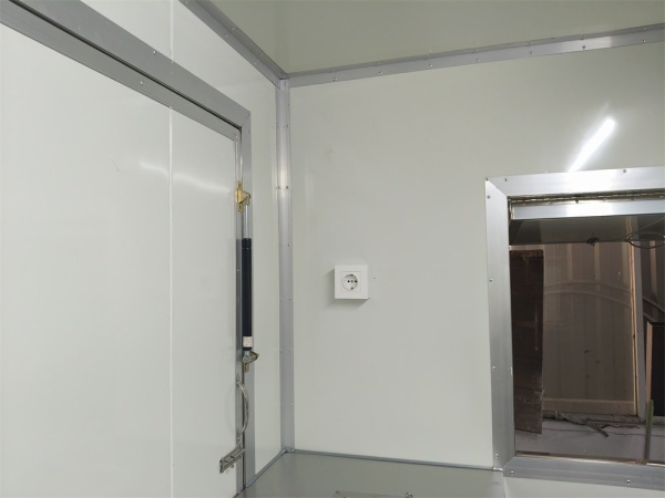 Aktion Retro Trailer  PFS2520 mit Kühlschrank